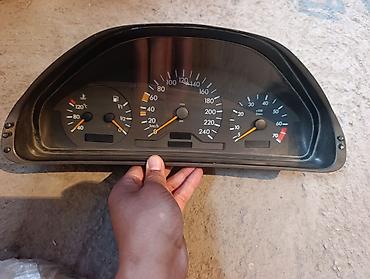 540: Панель приборов Mercedes-Benz W210, оригинальная.до рестайлинг от 2.4 — 4