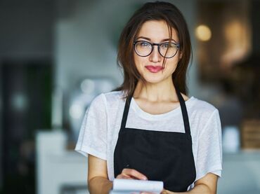 ofisiant iwci: Ofisiant tələb olunur, Restoran, Gündəlik ödəniş, 18-29 yaş, 1 ildən az təcrübə