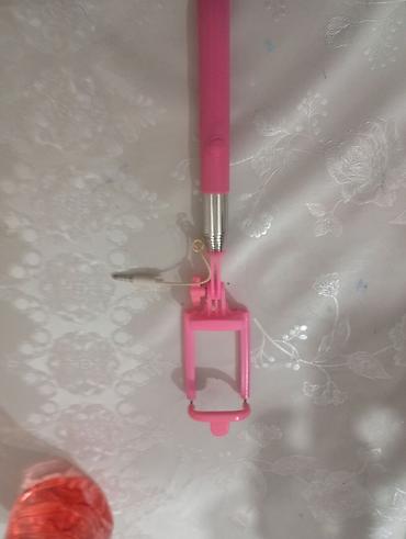 self: Özçəkmə çubuğu (selfie stick) – simli, mexaniki düyməli, çəhrayı rəng — 3