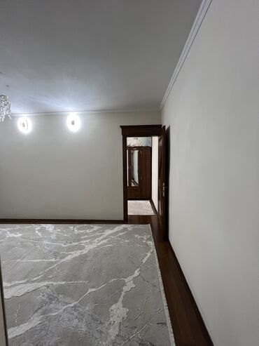 Продажа квартир: 3 комнаты, 70 м², Сталинка, 1 этаж, Евроремонт — 4