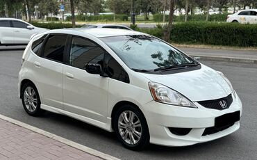 абиди 100: Honda Fit: 2009 г., 1.5 л, Автомат, Бензин, Хэтчбэк