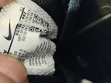 Patike: Nike patike broj 39-700 dinara Veoma dobro stanje Broj 39 Gaziste 24,5 na lalafo.rs — 4 Patike: Nike patike broj 39-700 dinara Veoma dobro stanje Broj 39 Gaziste 24,5 — 4