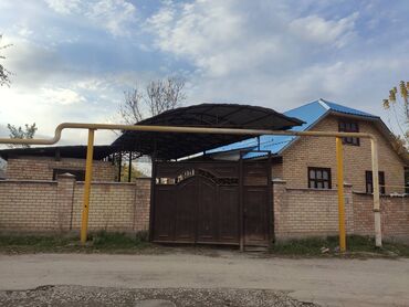 кара жыгач времянка: 100 кв. м, 8 бөлмө, Эмерексиз