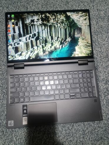 Lenovo: İşlənmiş Lenovo Yoga, 15 ", Intel Core i5, 256 GB, Ünvandan götürmə