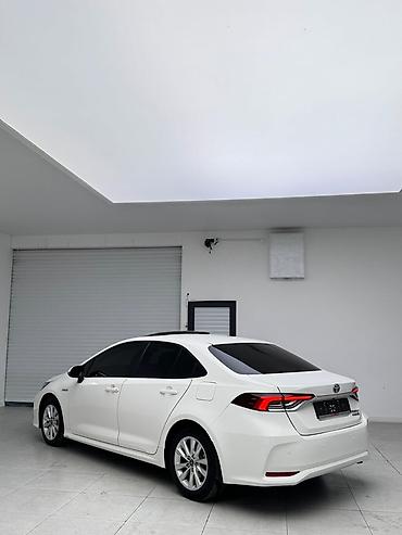 corolla 2022: Toyota Corolla: 2023 г., 1.8 л, Автомат, Гибрид, Седан — 4