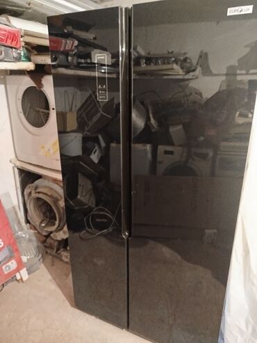 2 qapılı Electrolux Soyuducu Satılır, rəng - Qara