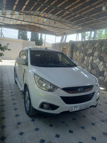 Hyundai: Hyundai ix35: 2.4 l | 2011 il Ofrouder/SUV — 2
