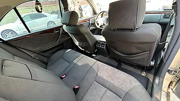 Mercedes-Benz: Mercedes-Benz E‑Class W210 sedan - Ban növü: sedan, 4 qapı - Rəng — 6