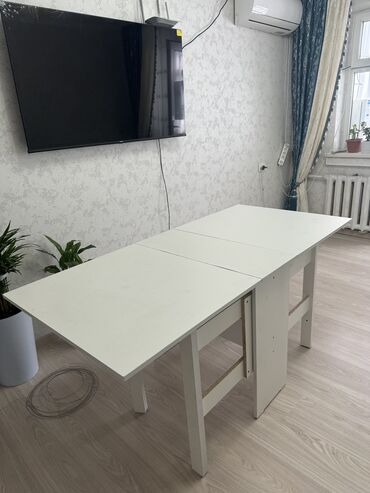 стол для бильярда: Для зала Стол, цвет - Белый, Новый