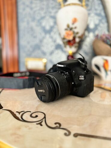 Фотоаппараты: Fotoapparat Canon EOS 600D ideal vəziyyətdədir, demək olar heç