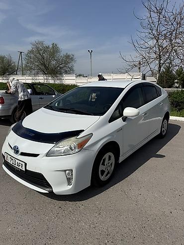 Toyota: Toyota Prius: 2012 г., 1.8 л, Вариатор, Гибрид, Хэтчбэк — 3
