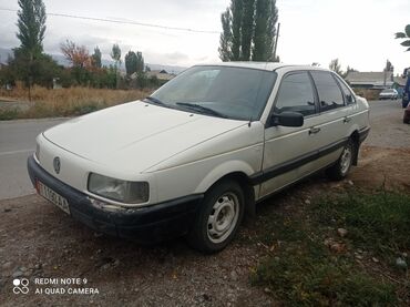 продаю машына: Volkswagen Passat: 1989 г., 1.8 л, Механика, Бензин, Седан