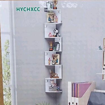forma ideale ormari za spavacu sobu: Ugaona zidna polica – moderan zig-zag dizajn Idealna je za — 8