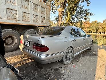 bud e9: Mercedes-Benz E-Class: 1995 г., 2.3 л, Автомат, Бензин, Седан — 2