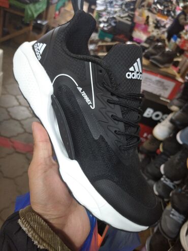 Кроссовки и спортивная обувь: Adidas terrex 🔥✔️