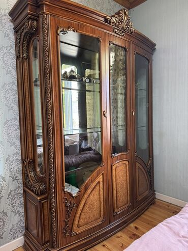 Ev üçün digər mebel: Açılan, 4 qapılı Düz dolab, Qorka