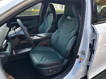 Changan: Changan : 2024 г., 1.5 л, Автомат, Гибрид, Седан — 4