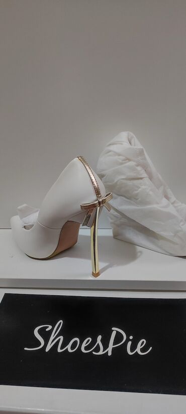 Туфли: Туфли, 35, Just Cavalli, Новый, цвет - Белый, Самовывоз, Платная доставка — 4
