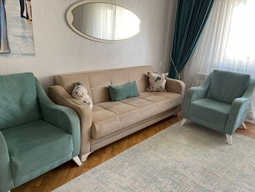 Masalar və oturacaqlar: İşlənmiş, Divan, 2 kreslo