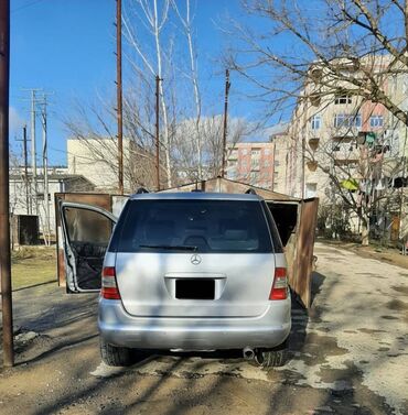 Mercedes-Benz: Mercedes-Benz M-Class: 4.3 l | 2000 il Ofrouder/SUV — 2