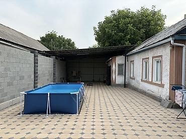 Продаётся жилой дом с благоустроенным двором. Город Орловка at lalafo.kg Продаётся жилой дом с благоустроенным двором. Город Орловка