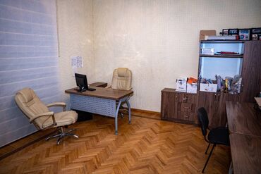 Binalar: 🔥🔥İŞ ADAMLARI ÜÇÜN ƏLA FÜRSƏT!!!Obyekt Icarəyə verilir🔥🔥 📍 Gənclik — 12