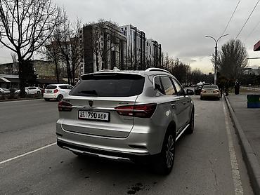Roewe: Roewe ERX5: 2018 г., 0.1 л, Автомат, Электромобиль, Внедорожник — 3