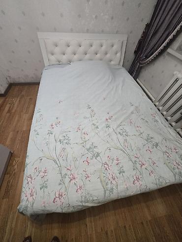 Двуспальная кровать с мягким изголовьем - Размер спального места