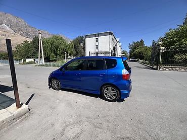 Honda Fit: 2002 г., 1.3 л, Автомат, Бензин, Хэтчбэк
