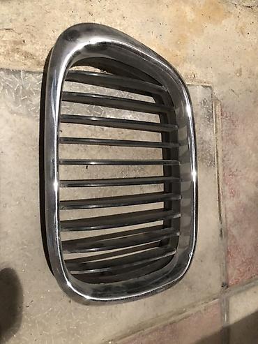 07 abirsofka: Avtomobil ön barmaqlığı (radiator qəfəsi) - Material: metal/plastik — 1