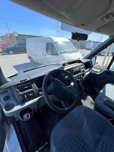 Ford: Ford Transit uzun bazalı, yüksək tavanlı yük mikroavtobusu — 4