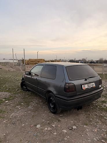 Volkswagen: Volkswagen Golf: 1993 г., 1.8 л, Механика, Бензин, Хэтчбэк — 8