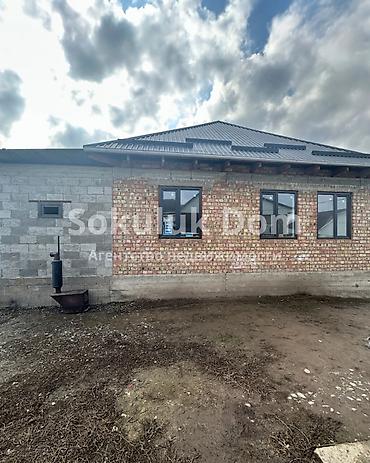 Продажа коттеджей и домов: 🏠Продается дом в селе Сокулук 🟡Комнаты: 4 🟡Участок: 4 соток — 2