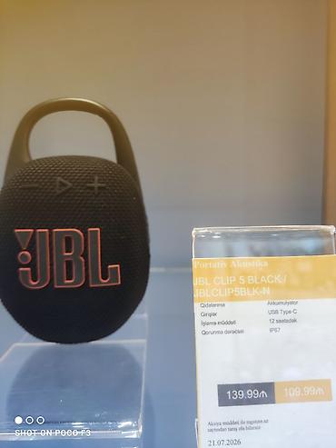 Işləmiş ama ideal vəziyyətdədir JBL Clip 5 portativ akustika Model