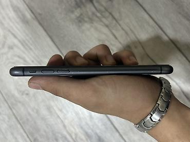 ipon x: IPhone 11, 64 GB, Qara, Face ID — 7