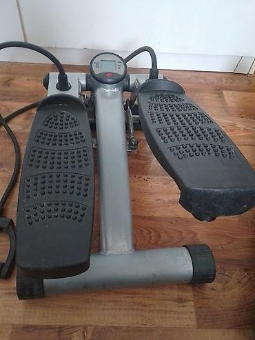 Ostale sprave za vežbanje: Steper je potpuno ispravan osim displeja za merenje minuta koji nerad! — 12
