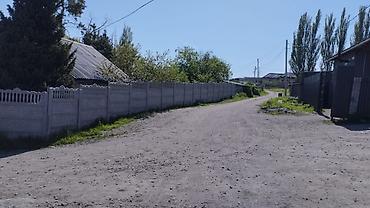 возможен в обмен: Продается участок с домом в селе Арашан. Участок (угловой) почти — 2
