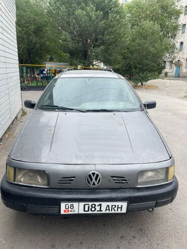 Volkswagen: Volkswagen Passat: 1990 г., 1.8 л, Механика, Бензин, Универсал