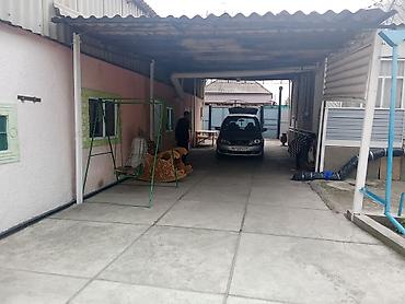 Продажа коттеджей и домов: Продается частный дом с большим благоустроенным двором времянка тапчан — 9