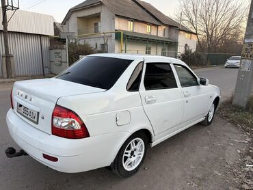 ВАЗ (ЛАДА): ВАЗ (ЛАДА) Priora: 2011 г., 1.6 л, Механика, Бензин, Седан — 5