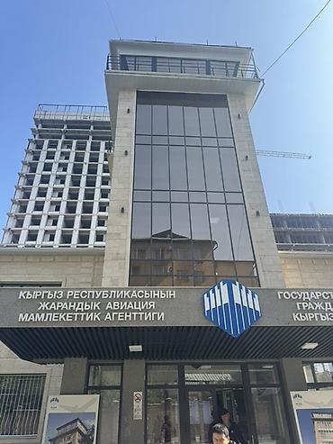 Аренда офисов, 1000 м², В административном здании, С системой безопасности