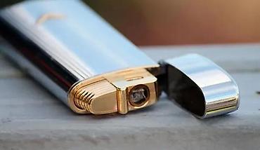 Upaljači i prateća oprema: Ronson Turbo upaljač MASIVAN 80gr!. Sjajan komad. Masivan i težak. Cca — 7