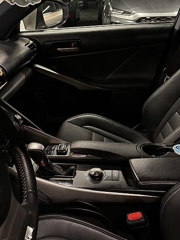 Lexus: Lexus IS: 2018 г. — 12