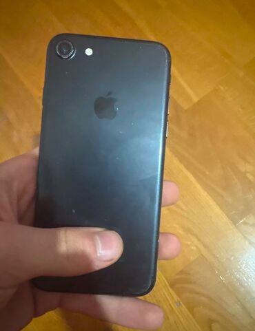 Apple iPhone: IPhone 7, 256 GB, Qara