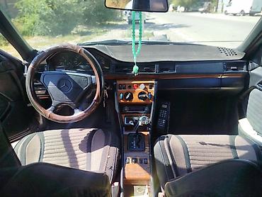 крыло переднее мерседес w210: Mercedes-Benz W124: 1993 г., 2.8 л, Автомат, Бензин, Седан — 2