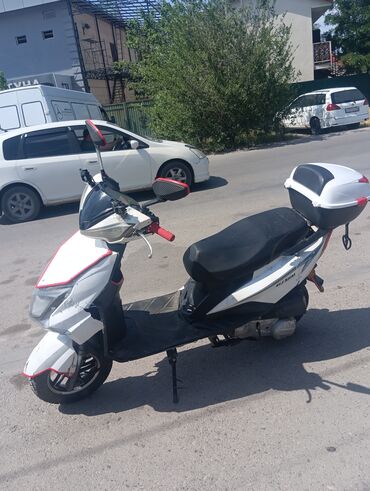Скутеры: Скутер M8, 150 куб. см, Бензин, Б/у