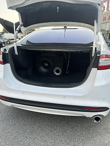 ford fujin: Ford Fusion sedan - Korpus: ağ rəng, 4 qapı, liftback üslublu arxa — 7