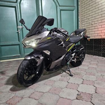 камри салон: Спортбайк Kawasaki, 400 куб. см, Бензин, Чоңдор үчүн, Колдонулган