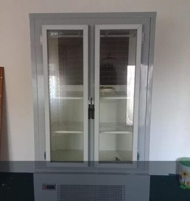 Digər biznes avadanlığı: Vitrin Soyuducu. 1200man. Yeni kimidi.6 gun cemisi istifade