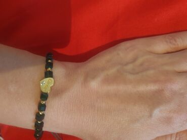 золотой браслет женский: Золото 585 пробы браслетик на нитке цвет зеленый 3 500 сом